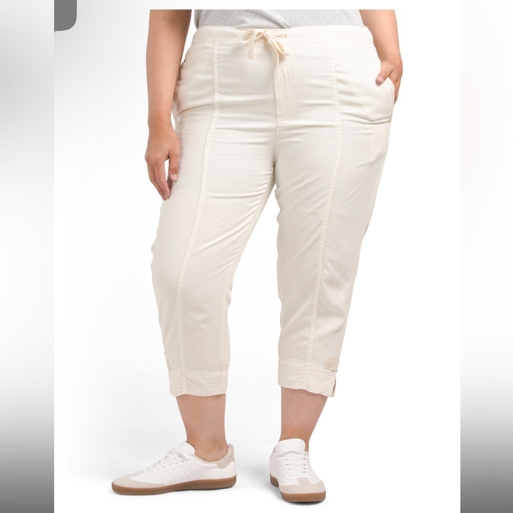 Women's Cream Cropped Pants